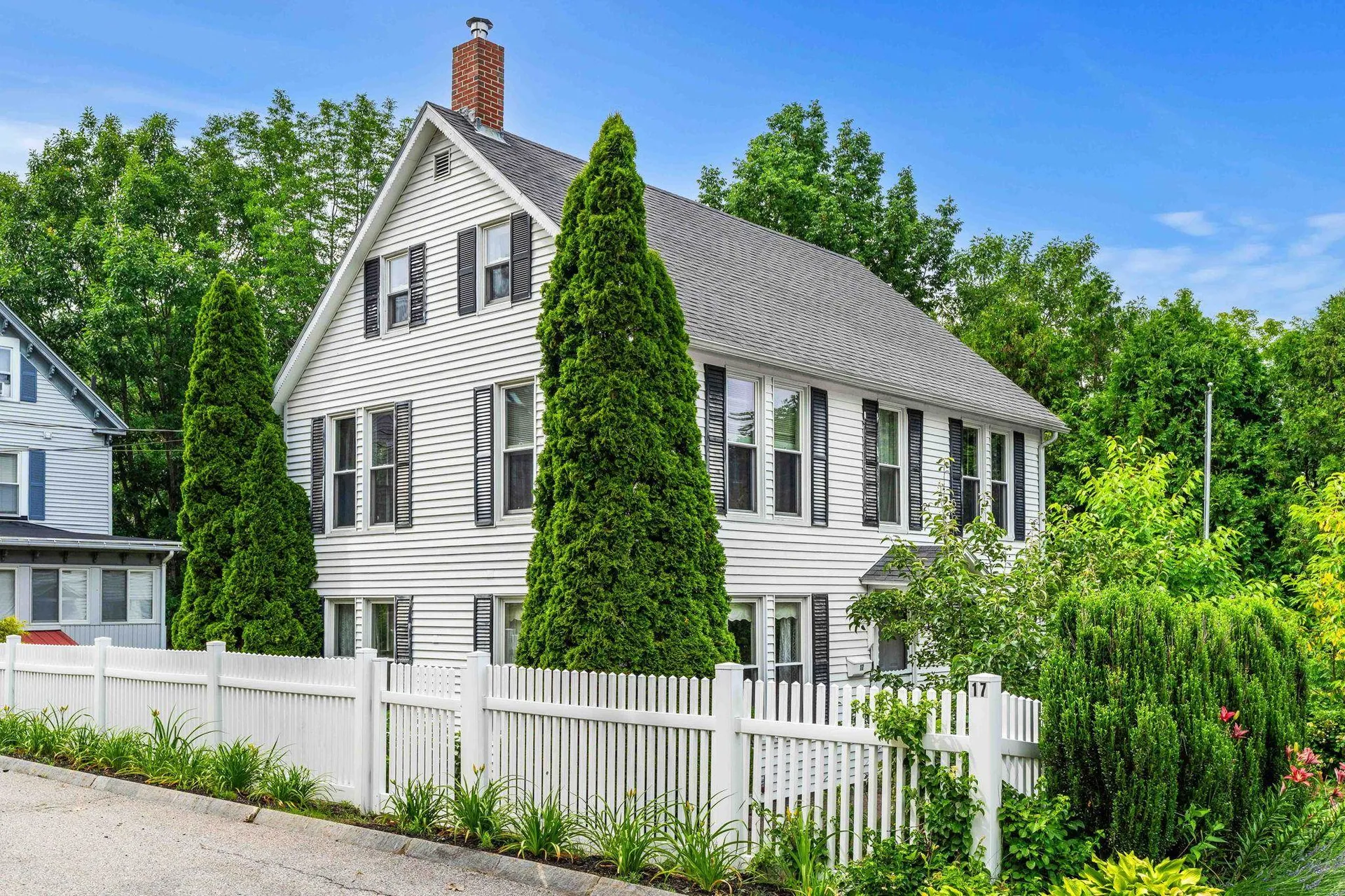 17 Cliff Street Somersworth NH 03878