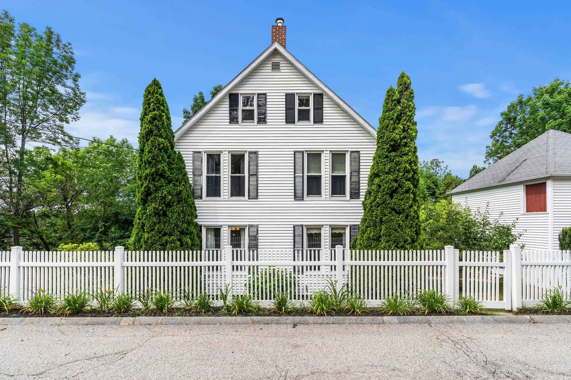 17 Cliff Street Somersworth NH 03878