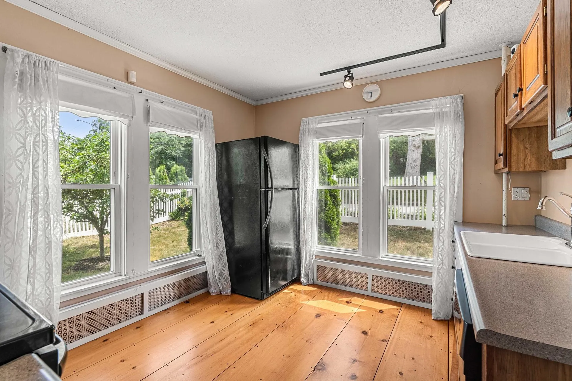 17 Cliff Street Somersworth NH 03878
