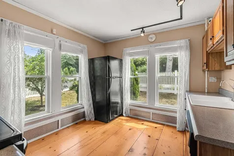 17 Cliff Street Somersworth NH 03878