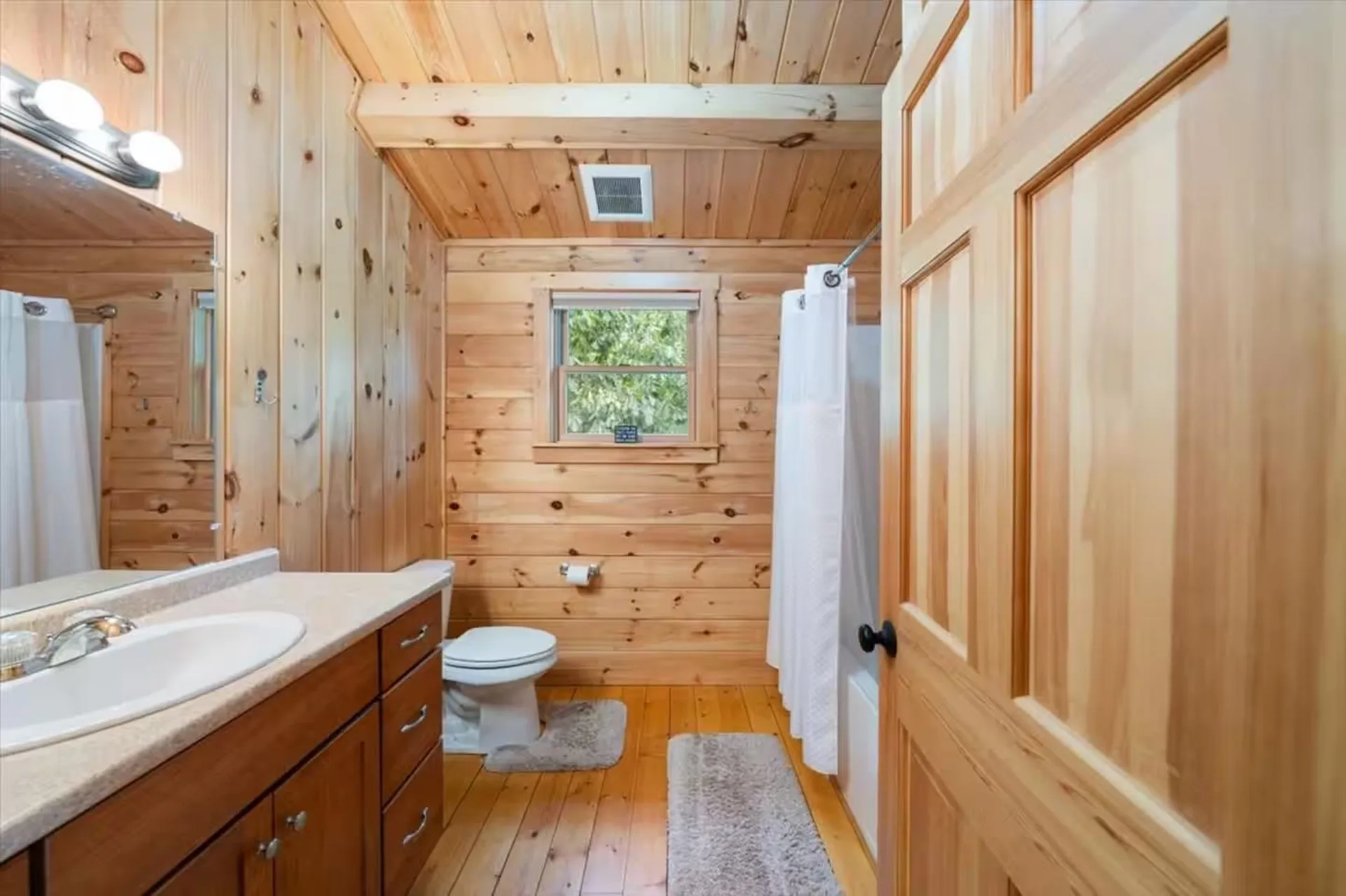 4 Boyle Street Lincoln NH 03251
