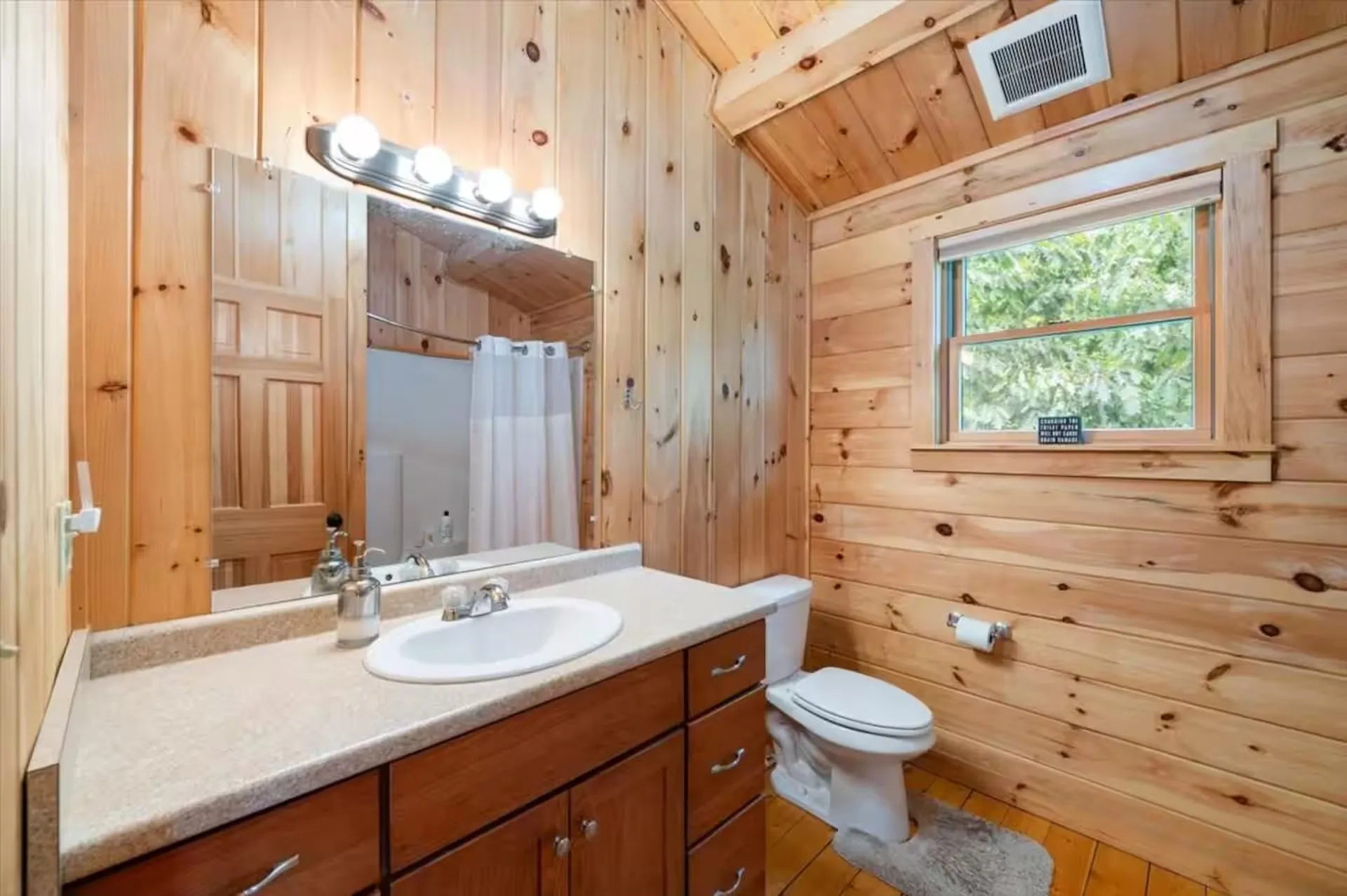 4 Boyle Street Lincoln NH 03251