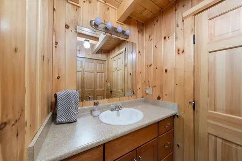 4 Boyle Street Lincoln NH 03251