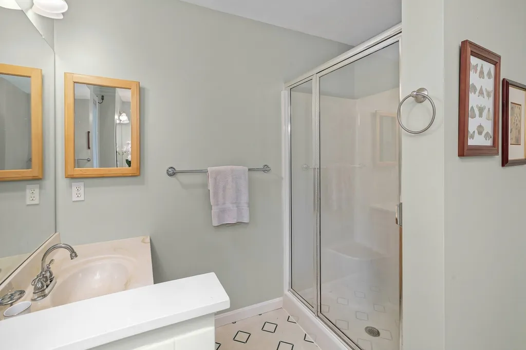 49 Sydney Drive Essex VT 05452