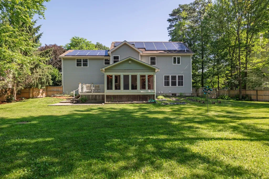 49 Sydney Drive Essex VT 05452
