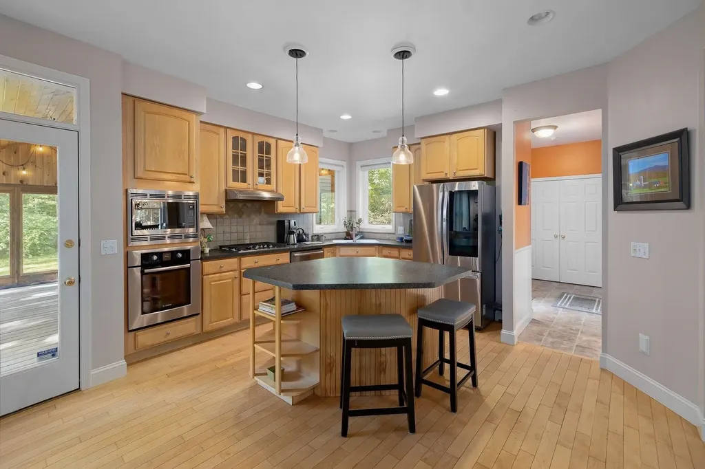 49 Sydney Drive Essex VT 05452