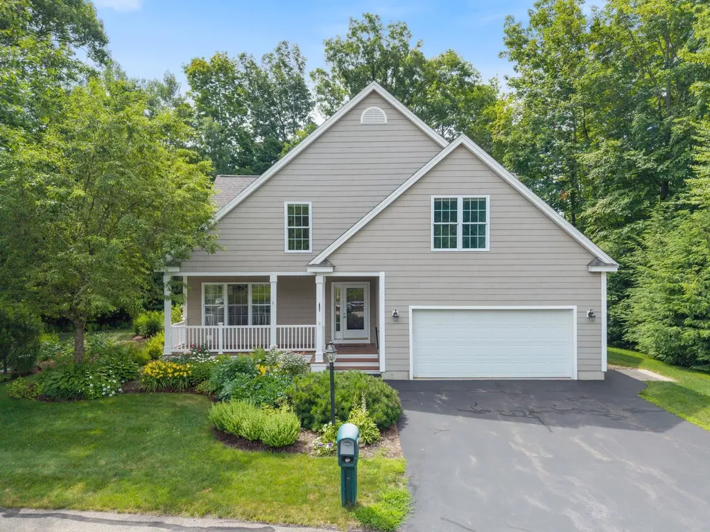 29 Vineyard Drive Stratham NH 03885