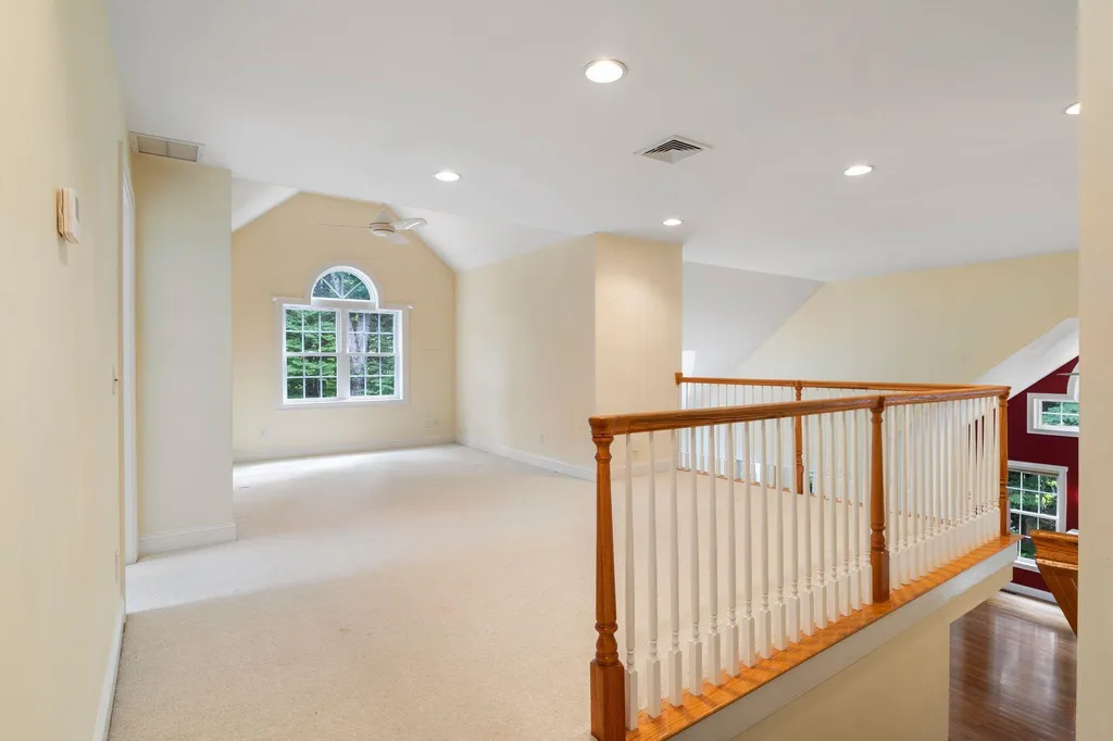 29 Vineyard Drive Stratham NH 03885
