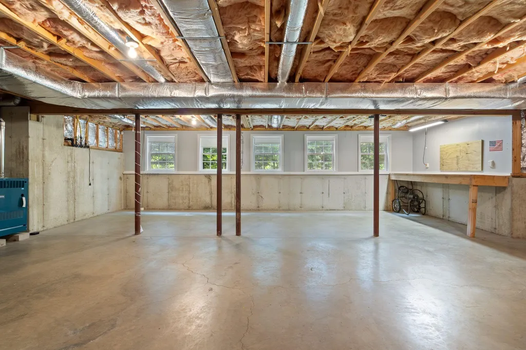 29 Vineyard Drive Stratham NH 03885