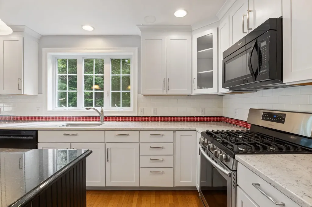 29 Vineyard Drive Stratham NH 03885