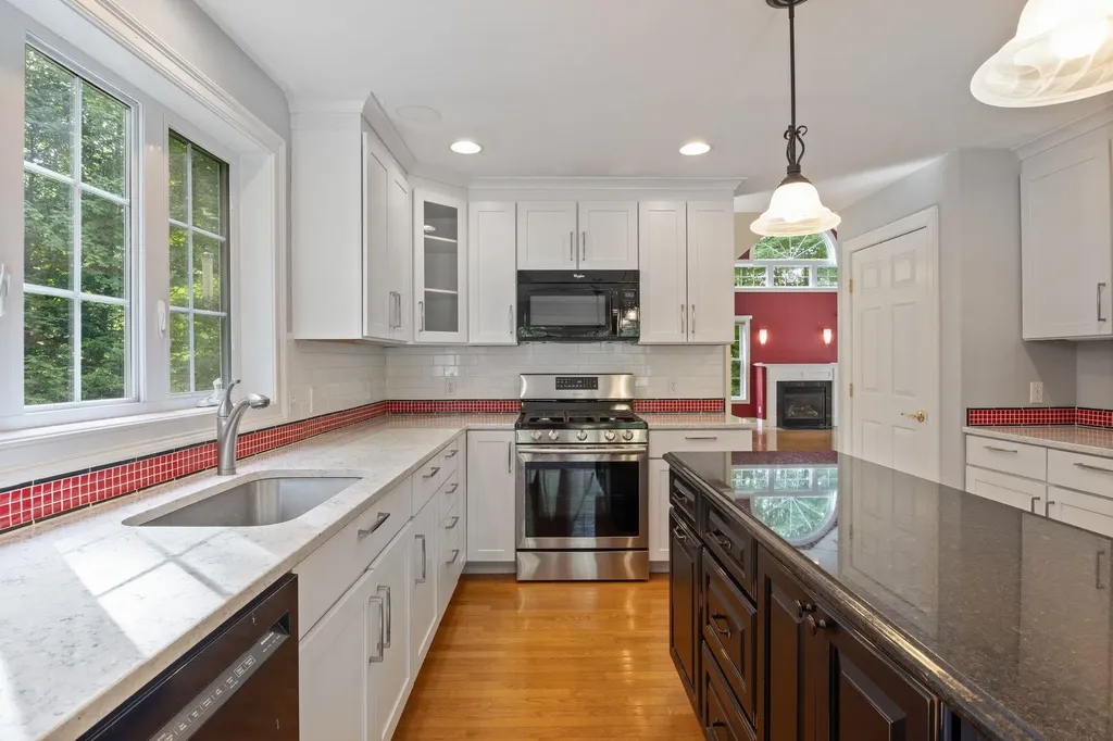 29 Vineyard Drive Stratham NH 03885