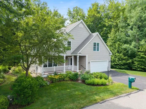 29 Vineyard Drive Stratham NH 03885