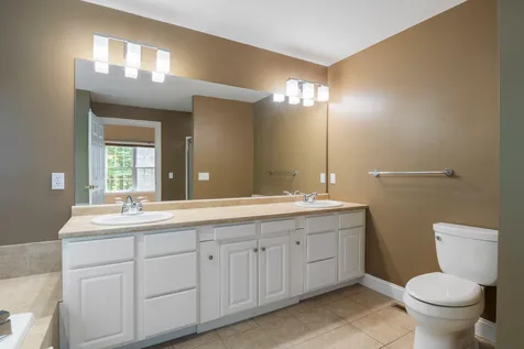 29 Vineyard Drive Stratham NH 03885