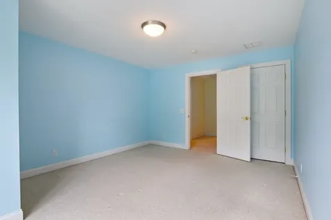29 Vineyard Drive Stratham NH 03885