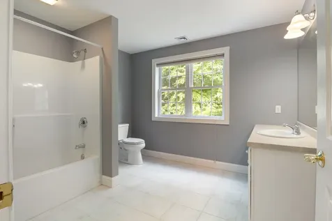 29 Vineyard Drive Stratham NH 03885