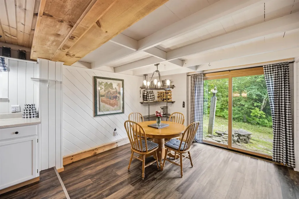 31 Don Gerry Road Bristol NH 03222-3770