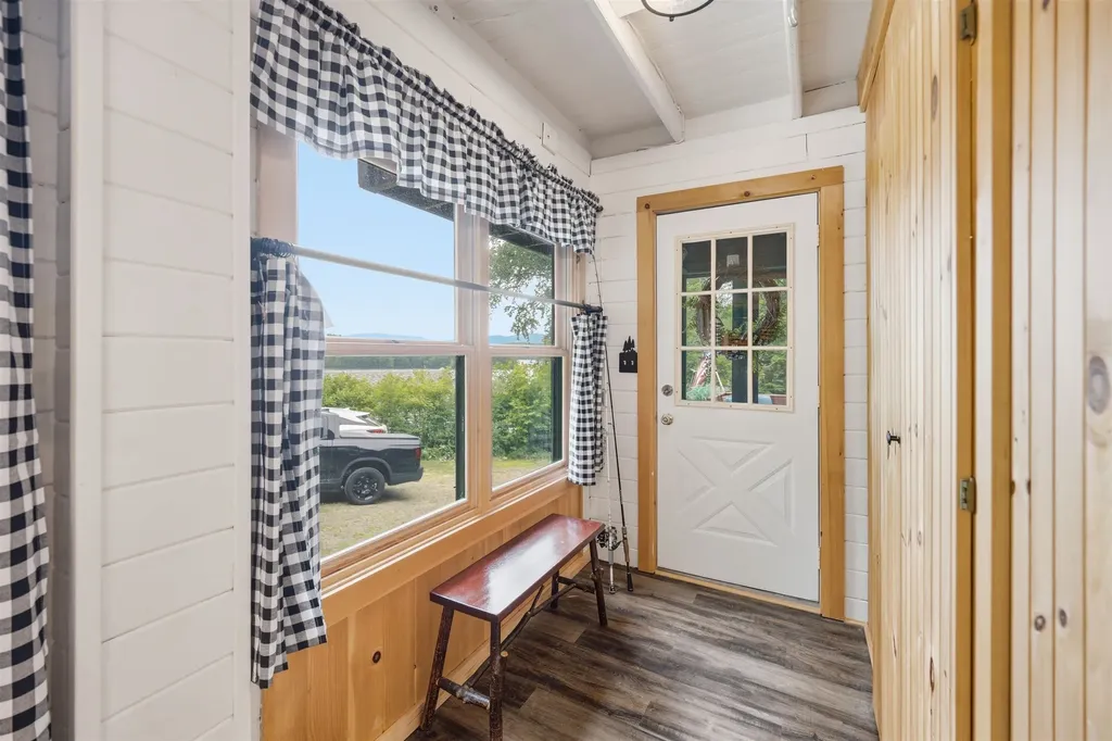 31 Don Gerry Road Bristol NH 03222-3770
