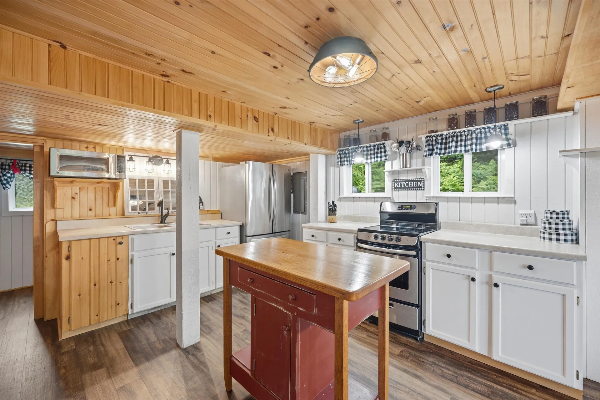 31 Don Gerry Road Bristol NH 03222-3770