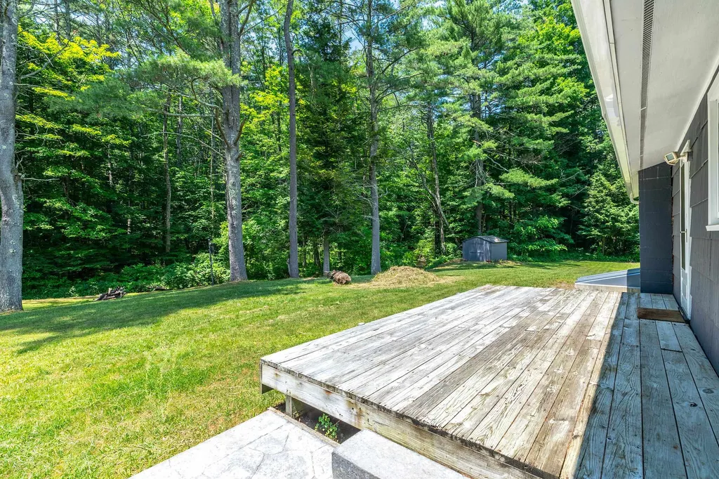 107 Colbrook Drive Arlington VT 05250