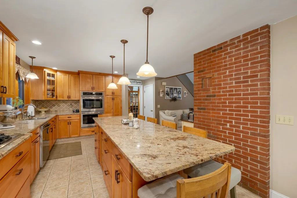 138 Summit Avenue Gilford NH 03249