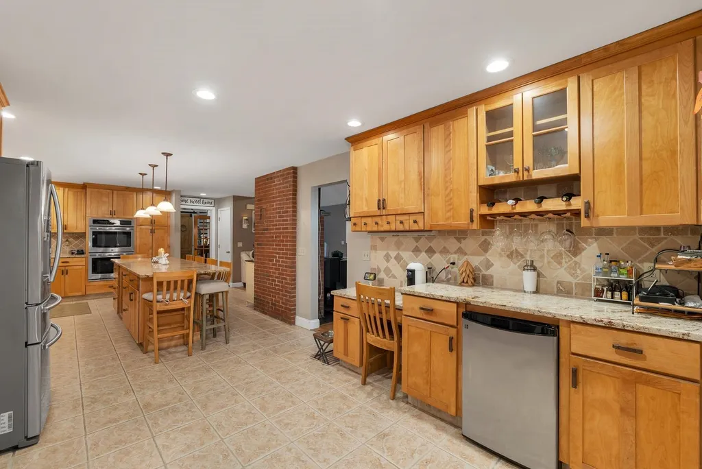 138 Summit Avenue Gilford NH 03249