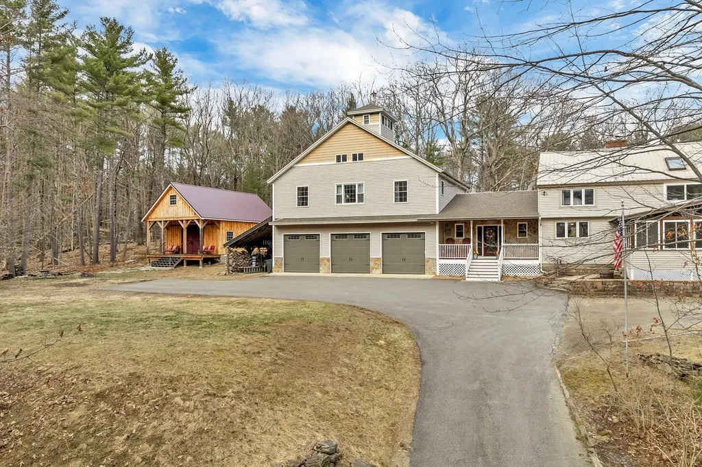 138 Summit Avenue Gilford NH 03249