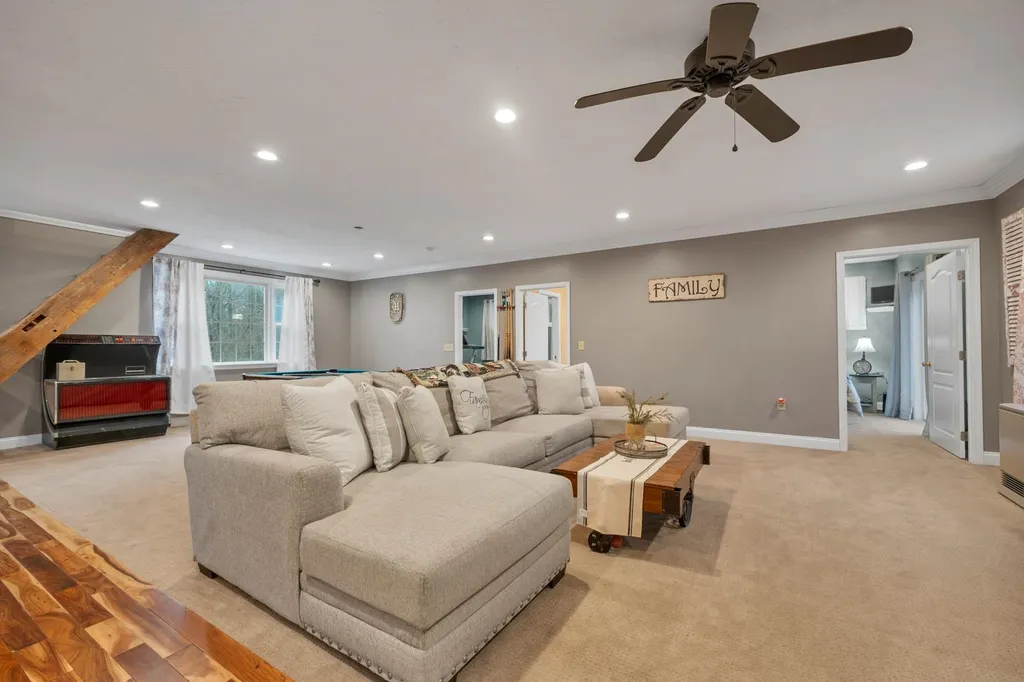 138 Summit Avenue Gilford NH 03249