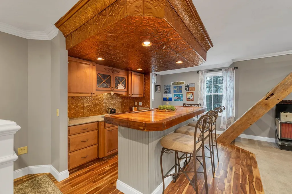 138 Summit Avenue Gilford NH 03249