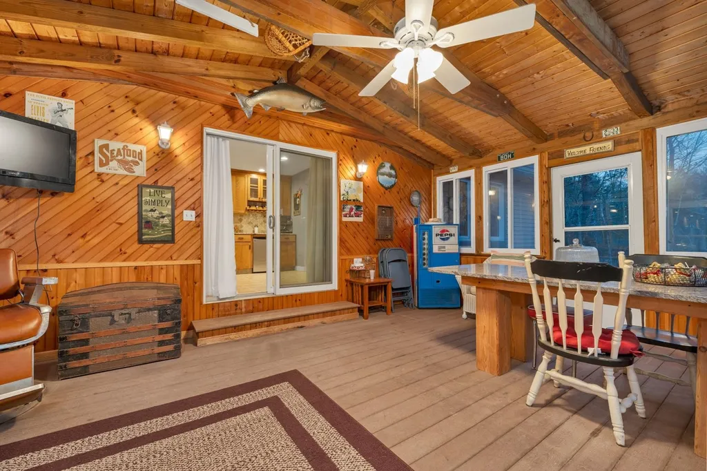 138 Summit Avenue Gilford NH 03249
