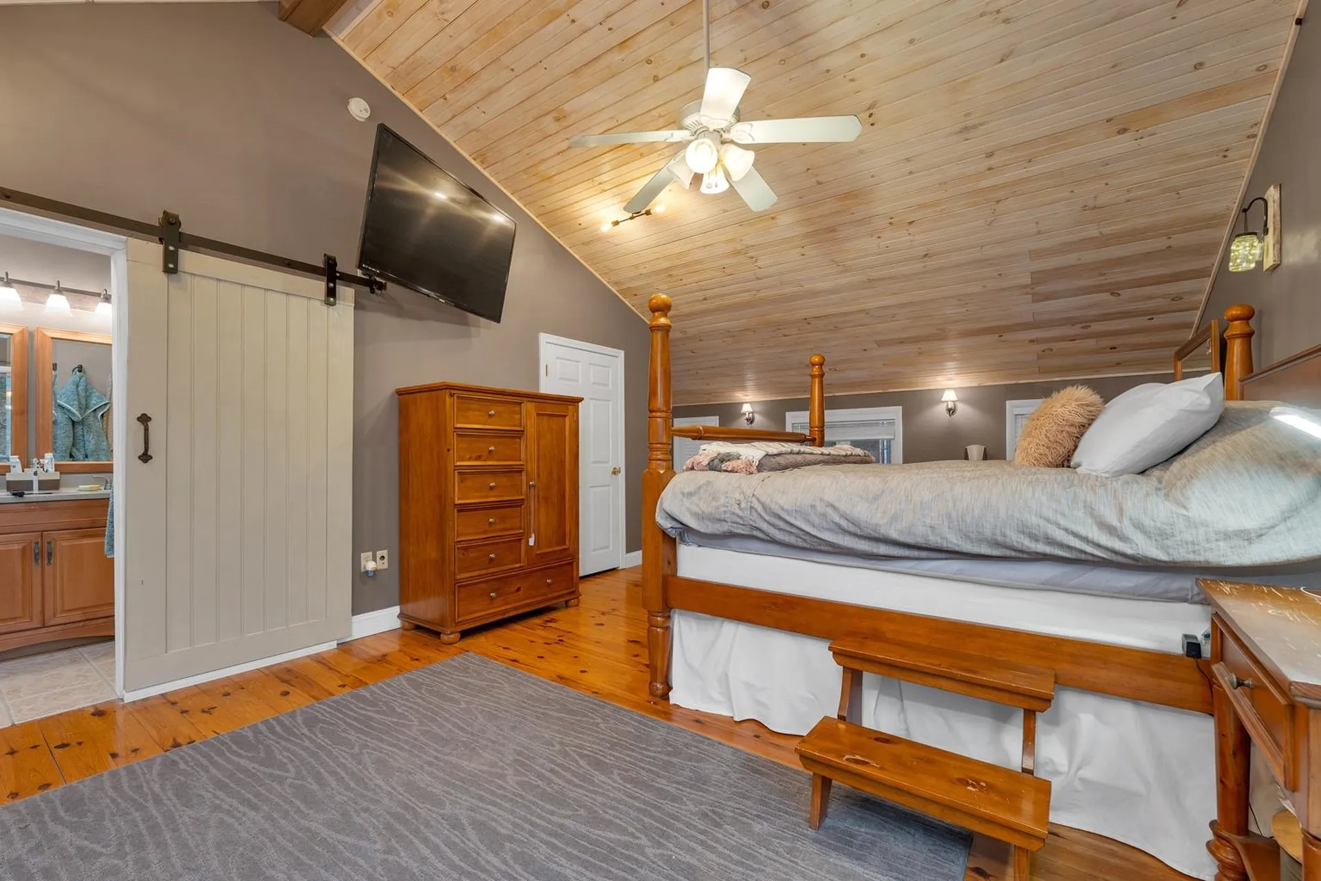 138 Summit Avenue Gilford NH 03249