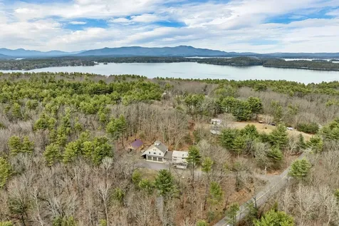 138 Summit Avenue Gilford NH 03249