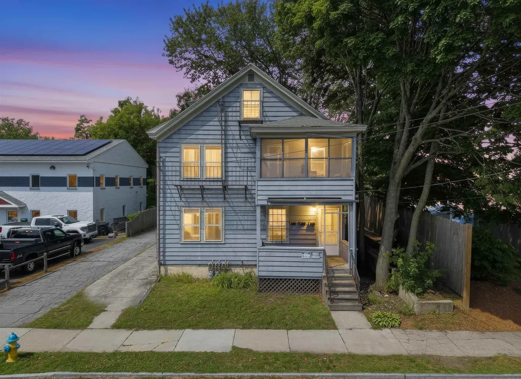 15-15 1/2 Marshall Street Nashua NH 03064