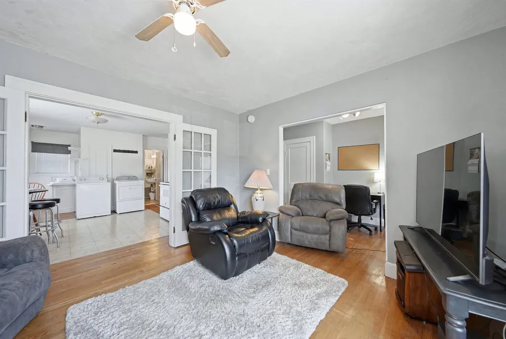 15-15 1/2 Marshall Street Nashua NH 03064