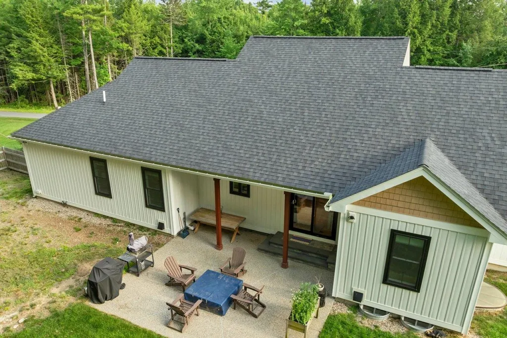 78 Union Wharf Road Tuftonboro NH 03853