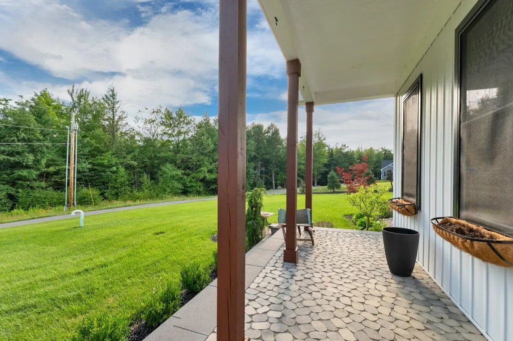78 Union Wharf Road Tuftonboro NH 03853
