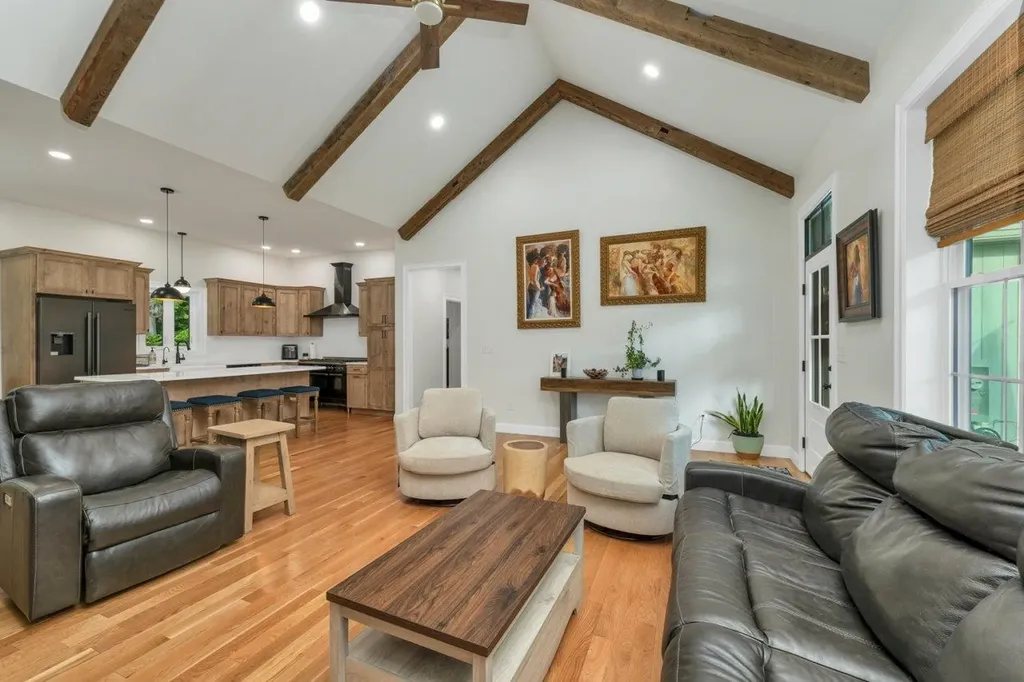 78 Union Wharf Road Tuftonboro NH 03853