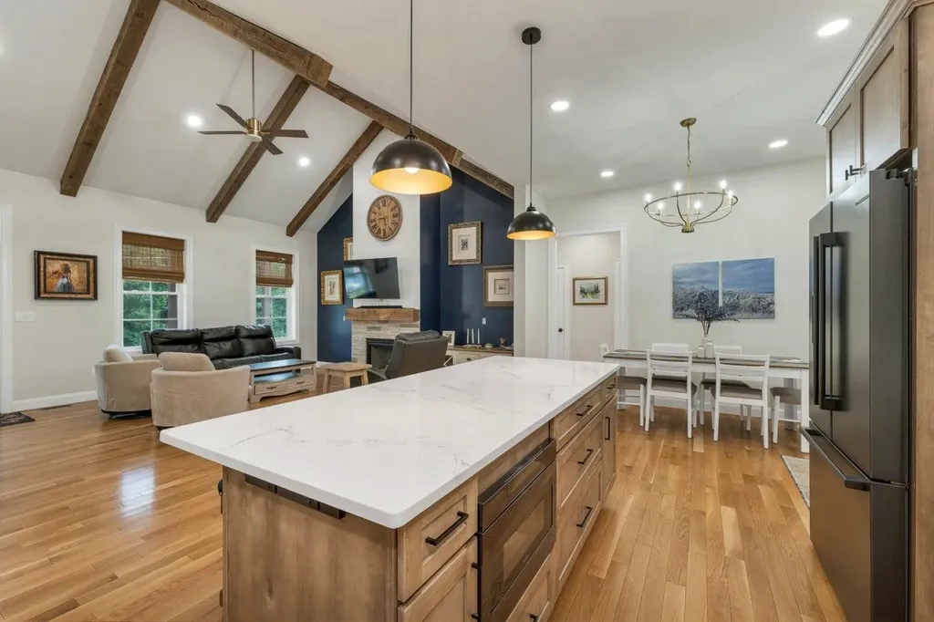 78 Union Wharf Road Tuftonboro NH 03853