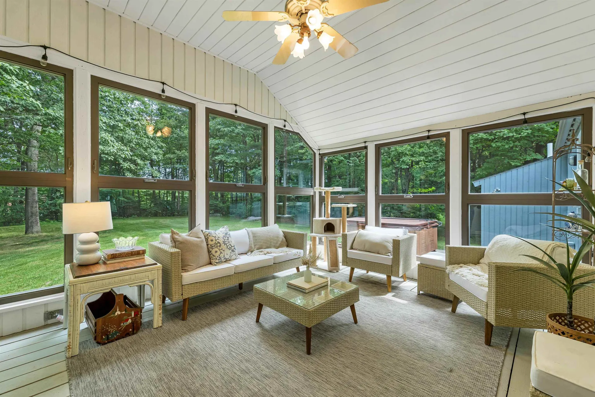 43 Redfield Circle Derry NH 03038