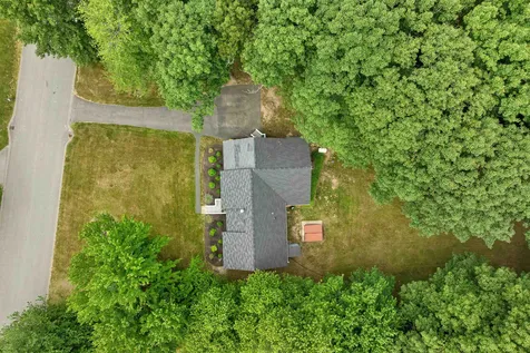43 Redfield Circle Derry NH 03038