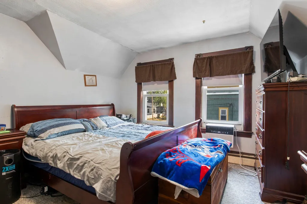 53-53A Chestnut Street Rochester NH 03867