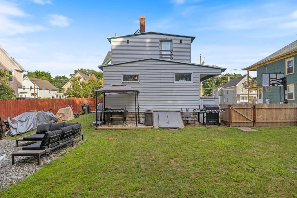 53-53A Chestnut Street Rochester NH 03867
