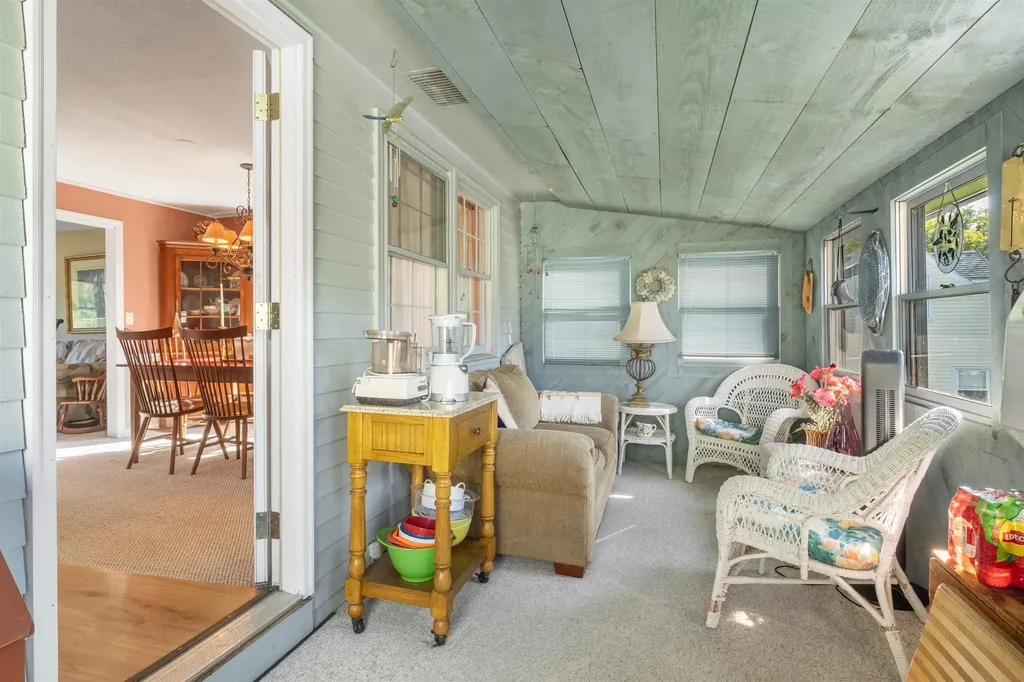 77 Knox Marsh Road Dover NH 03820