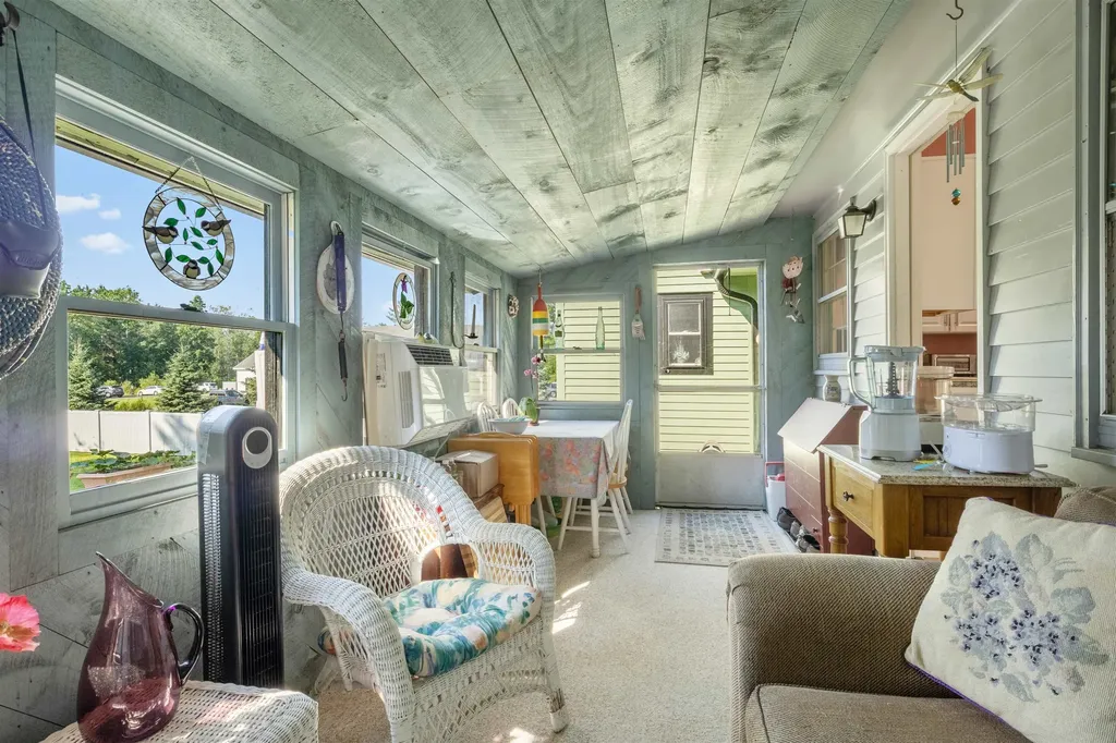 77 Knox Marsh Road Dover NH 03820