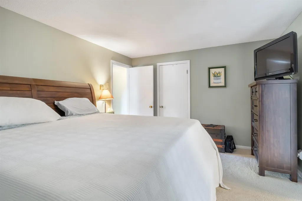77 Knox Marsh Road Dover NH 03820
