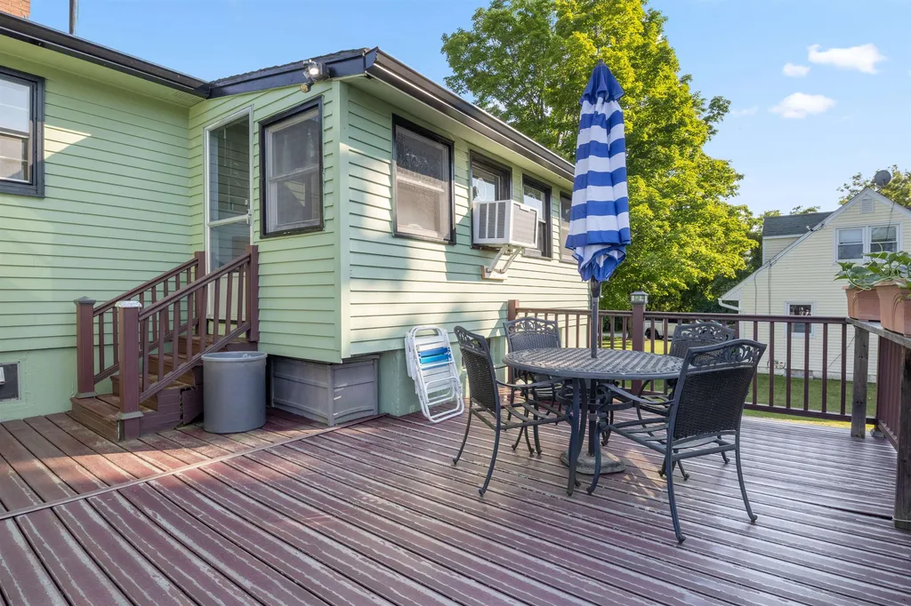 77 Knox Marsh Road Dover NH 03820
