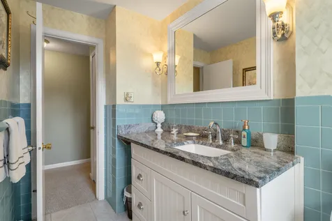77 Knox Marsh Road Dover NH 03820
