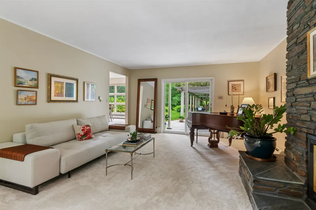 49 Shady Lane Williston VT 05495