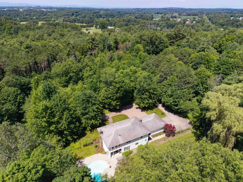 49 Shady Lane Williston VT 05495