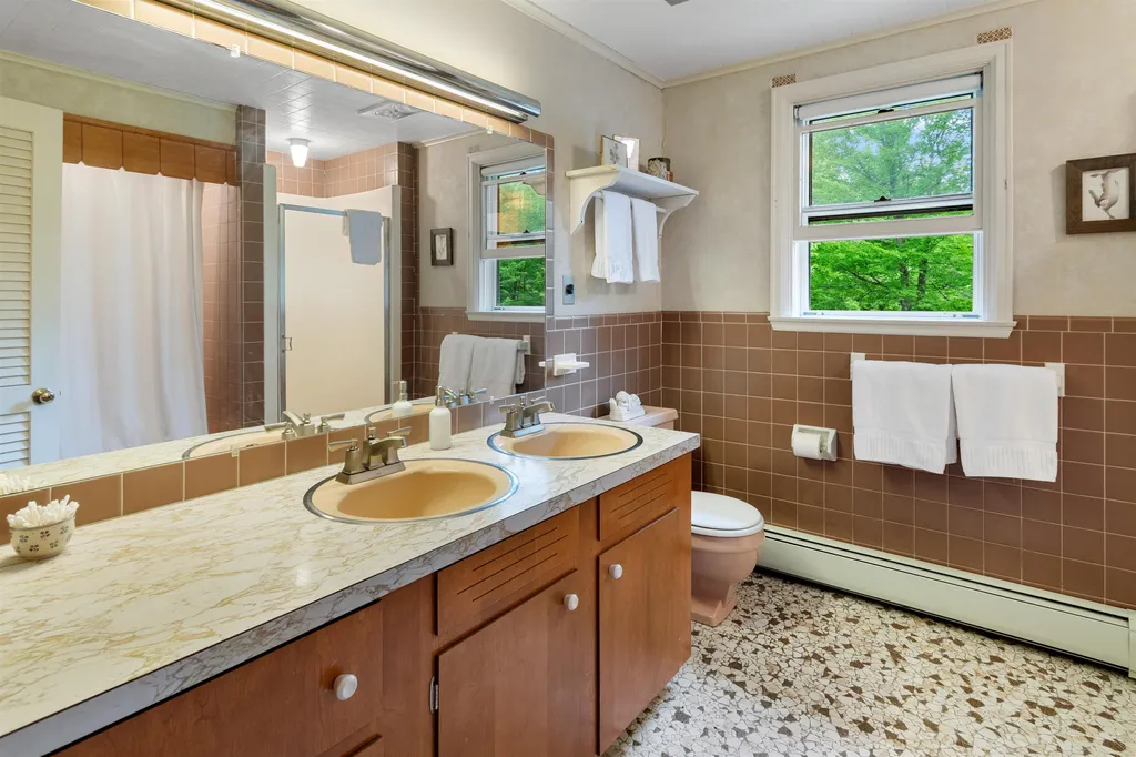 49 Shady Lane Williston VT 05495
