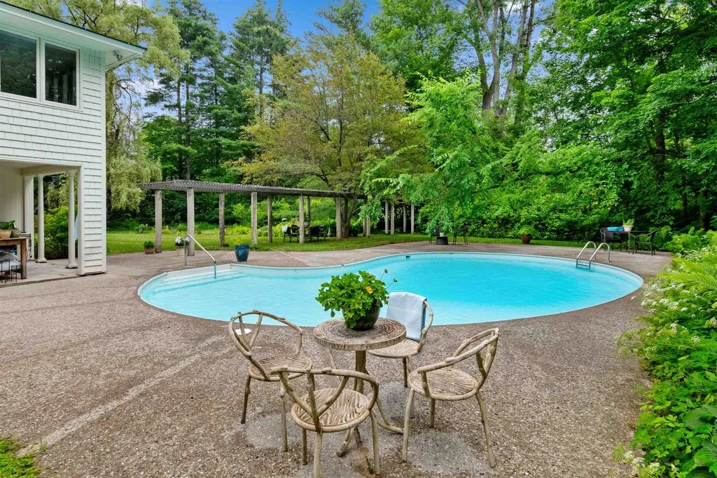49 Shady Lane Williston VT 05495
